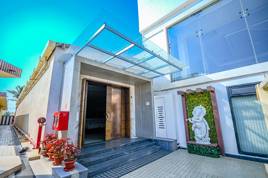 Holiday resort Photos & Videos